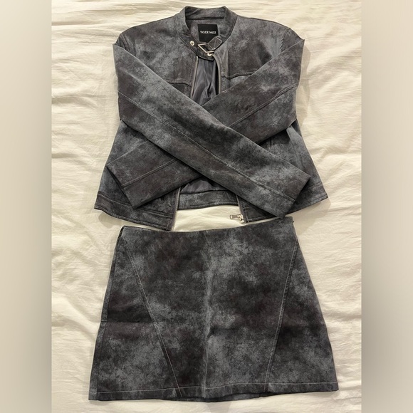 Tiger Mist Gray Acid Wash Jacket and Skirt Bundle - Picture 2 of 6